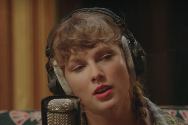 preen taylor swift evermore